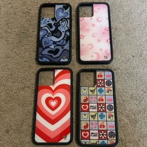 Pack of 4 Wildflower IPhone 12 Pro Max cases